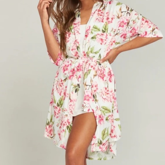 show me your mumu robe - Picture 4 of 7